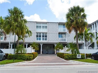 Florida Multi Family Properties For Sale - Let us help you buy or sell your next Multi Family Property