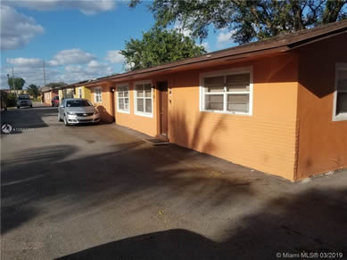 Florida Multi Family For Sale - Let us help you buy or sell your next Office Building