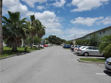Florida Multi Family Properties For Sale - Let us help you buy or sell your next Multi Family Property