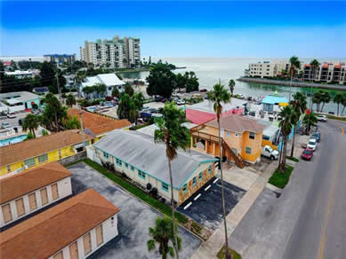 Florida Multi Family Properties For Sale - Let us help you buy or sell your next Multi Family Property