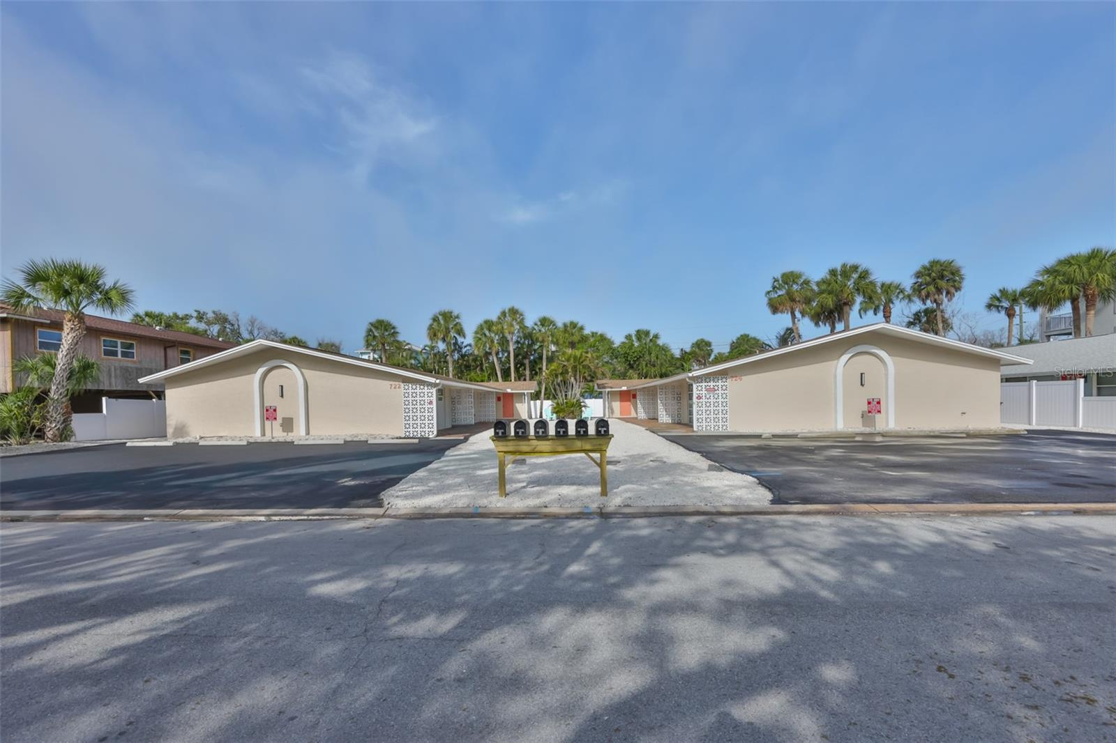 6 Unit Multifamily Property For Sale in Indian Rocks Beach, FL