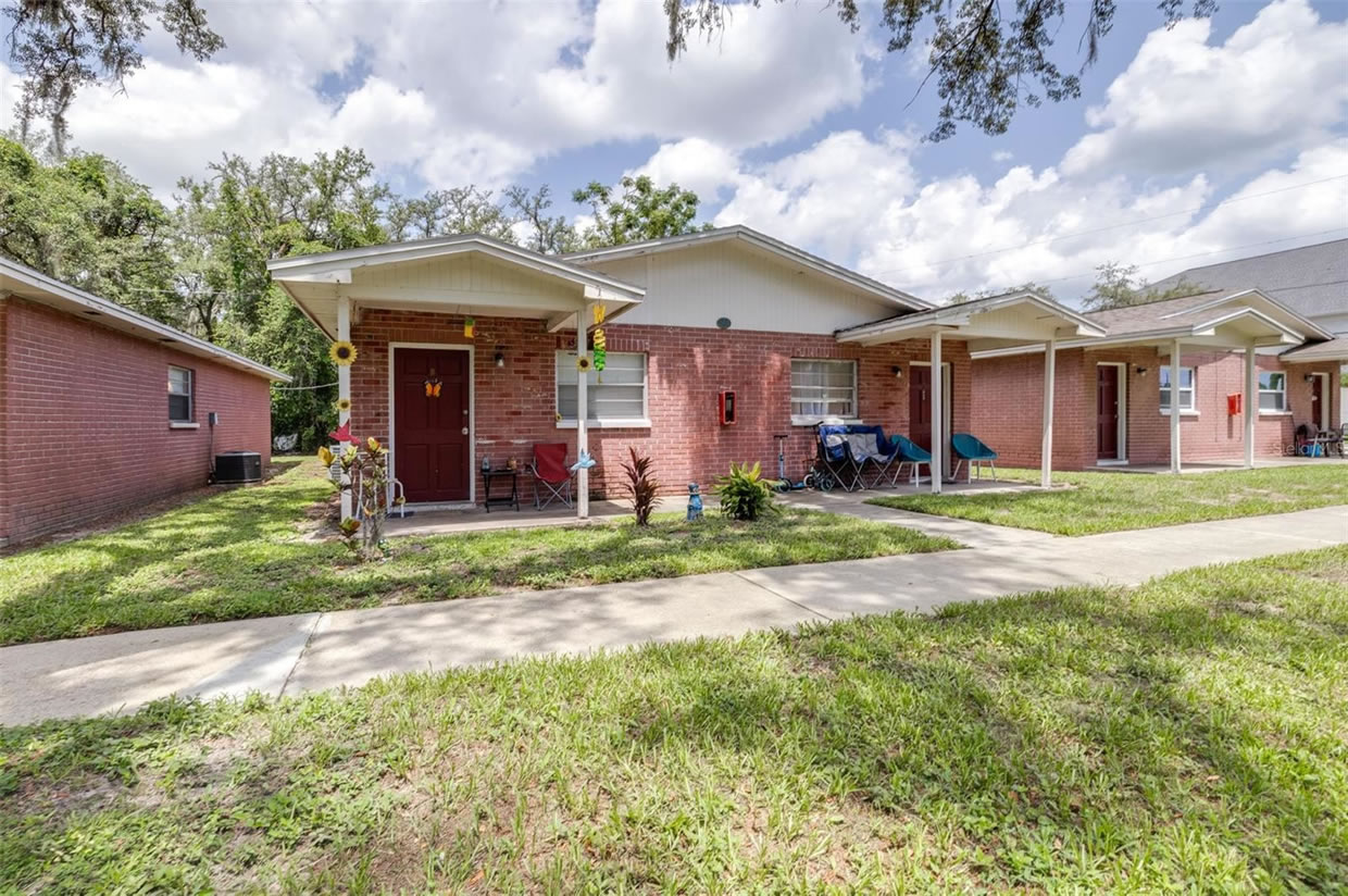 Tampa 12 Unit Multi Family Property For Sale - $1,950,000 Tampa 12 Unit Multi Family Property For Sale - $1,950,000
