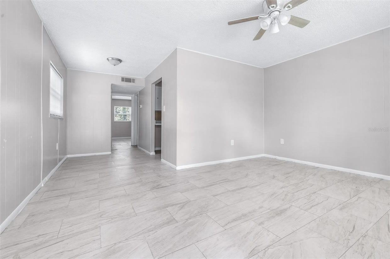 Tampa 12 Unit Multi Family Property For Sale - $1,950,000 Tampa 12 Unit Multi Family Property For Sale - $1,950,000