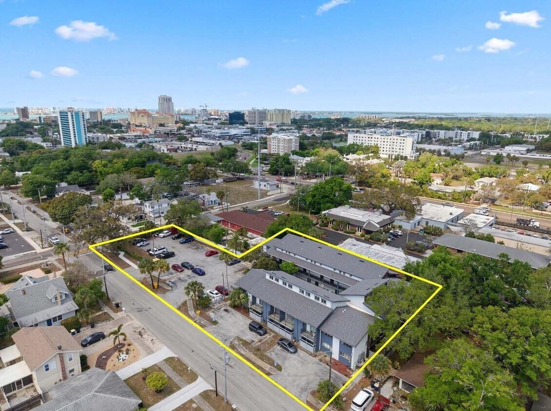 33 Unit Multi Family Property For Sale in Clearwater, Florida