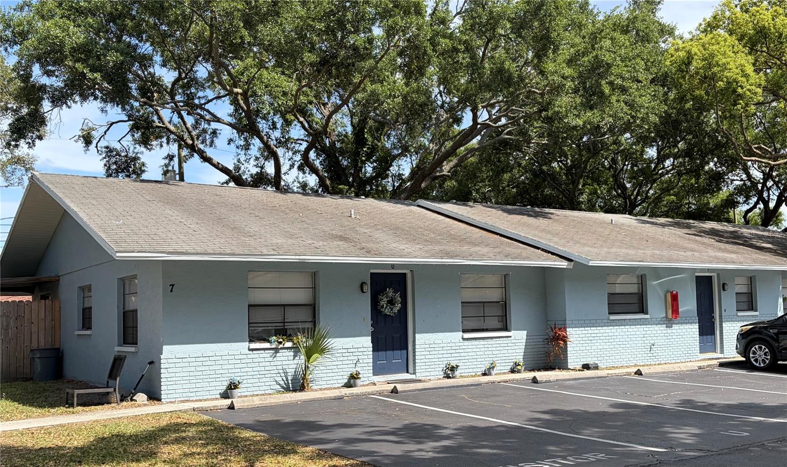 25 Unit Multi Family Property For Sale in Dunedin, Florida