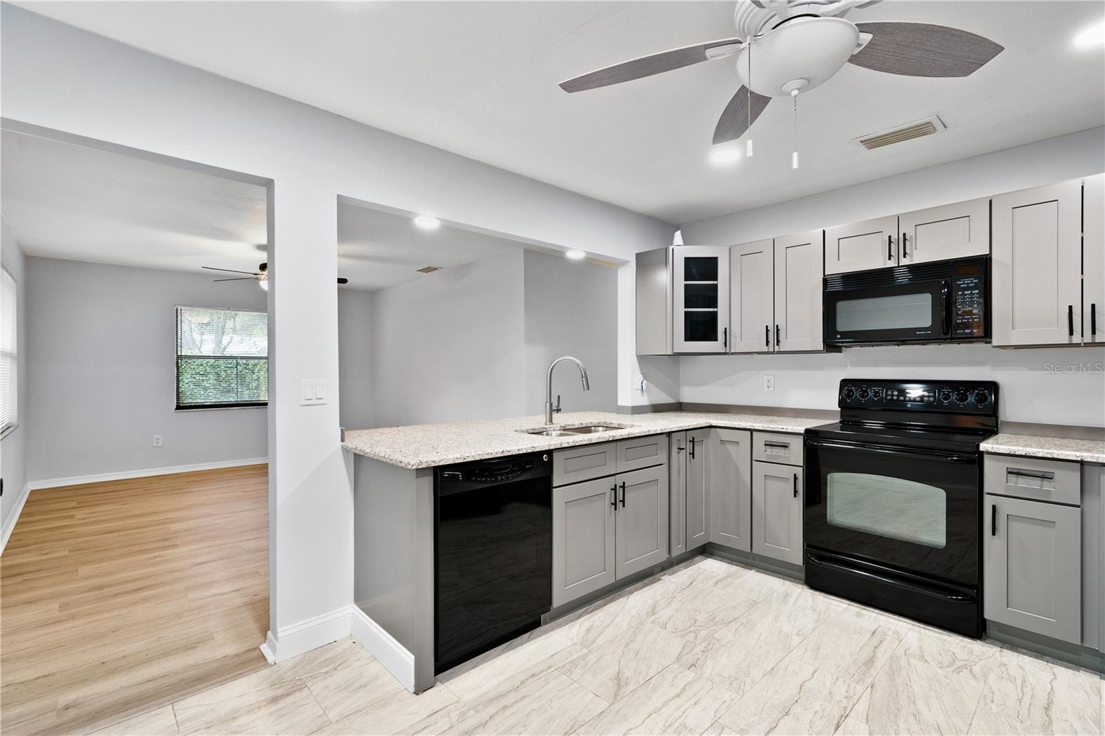 25 Unit Multi Family Property For Sale in Dunedin, Florida $6,499,999 25 Unit Multi Family Property For Sale in Dunedin, Florida $6,499,999
